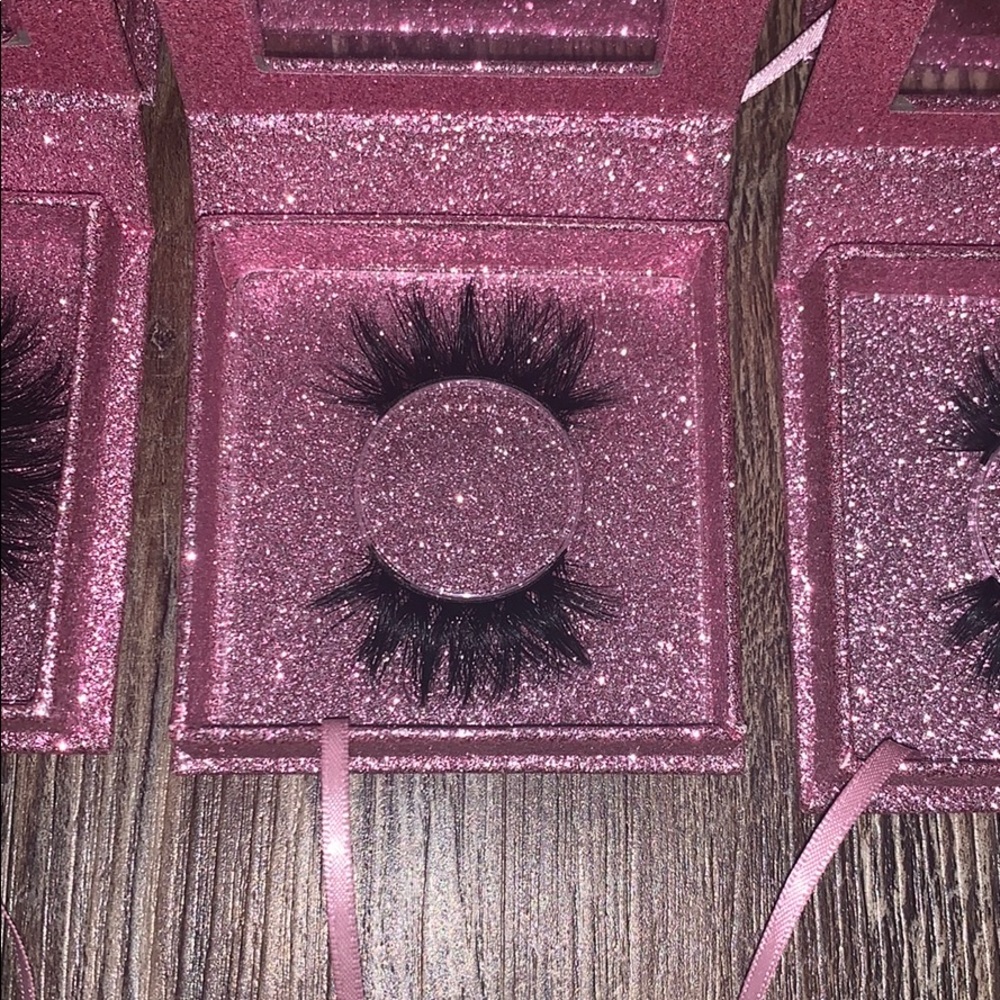 NEW ! 2 For 20$ Minks !! 💕 All Styles & Sizes ! - Picture 7 of 8